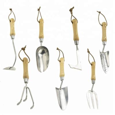 China Wholesale Anti-Slip Handle Garden Hand Tools with Stainless Steel Head and FSC Ash Wood Garden Hand Tools Set for sale