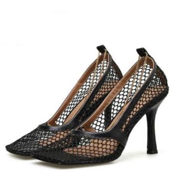 China 2021 Vintage Anti-slip Square Toe Stretch Pumps Women Gold Chain High Heels Ladies Net Heels Pumps Shoes for sale