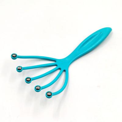 Cina Simple ABS+steel ball+ silicone beauty accessories factory price cheap head massage in vendita