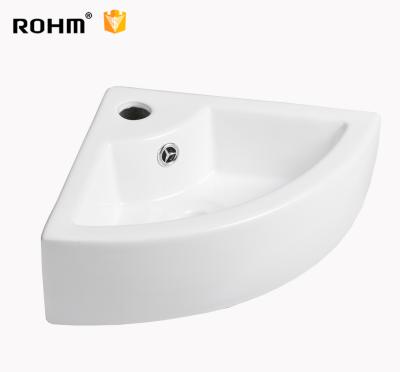 Chine LM-D378 Eco-friendly Triangular Basin Corner Basin Wall Sink Basin Bathroom Sinks Chinese Sanitary Ware à vendre