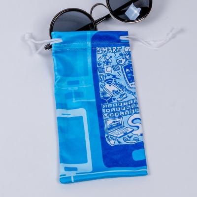 China Small Microfiber Drawstring Eyeglass Pouch , Cloth Sunglasses Pouch Carrying Bags for sale