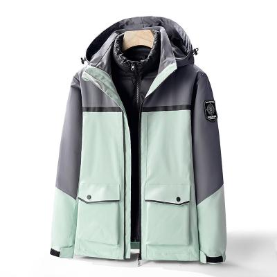 China Breathable Green Outdoor Shelter Windproof Waterproof Winter Warm Searches Hooded Down Jacket Women For Winter Trekking for sale