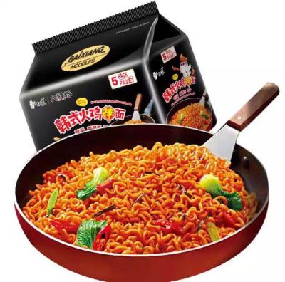 China Superfluous 112gram*30pcs Natural Hot Chicken Noodle Spicy Dry Korean Instant Noodles for sale