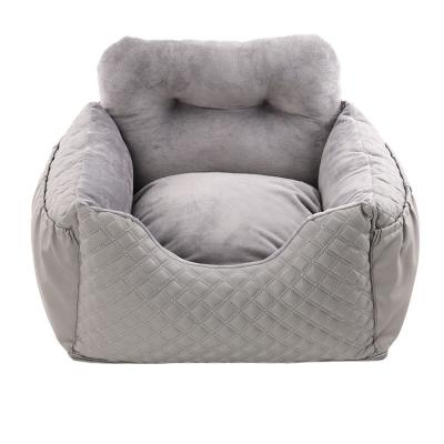 China Custom Portable Fashionable Car Shaped Plush Bed Viable Chunky Knit Washable Pet Sofa Bed For Pets for sale