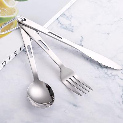 China Disposable 2022 new design creative hiking climbing travel outdoor portable stainless steel flatware set with hook for sale