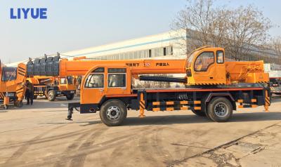 China 6 Ton Hydraulic Crane With Homemade Chassis And Hengli Hydraulic Valve for sale