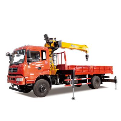 中国 Crane With Truck 3 Ton 5 Ton 6.3 Ton Telescopic Boom Small Truck Mounted Crane 販売のため