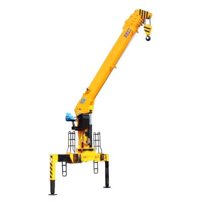 China Sinotruk 4x2 Telescoping Boom Grúa hidráulica con 4 toneladas de grúa montada en camión en venta