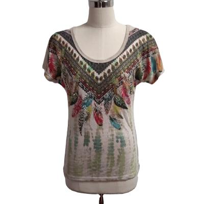 China Fashion O Graphic Neck Anti-wrinkle Summer Women's Casual Knitted Tee Aztec Leaf Printed Women's T-shirts for sale