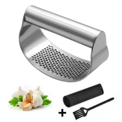 China High Quality Stocked Metal Stainless Steel Kitchen Instrument Tools Manual Garlic Press for sale