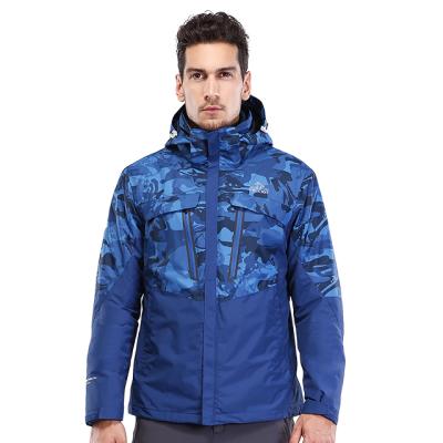 China 2020 Breathable Men 3 In 1 Jacket Waterproof Men Hiking Climbing Clothes For Men for sale