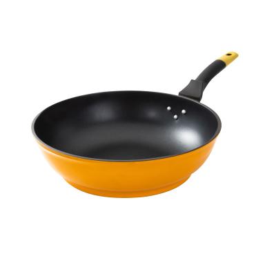 China Hot Sale Frying Pan Die Cast Aluminum Non Stick Sustainable High Quality Cookware Coating Wok With Lid for sale