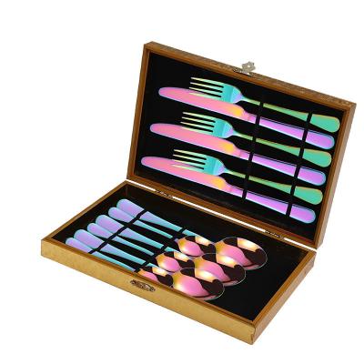 China Luxury Disposable Gold Restaurant Stainless Steel Cutlery 24pcs Set With Case for sale