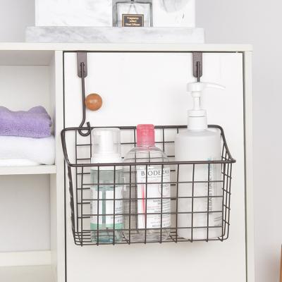 China Bathroom Sustainable Metal Storage Hanging Basket Over Cabinet Door Organizer Basket for sale