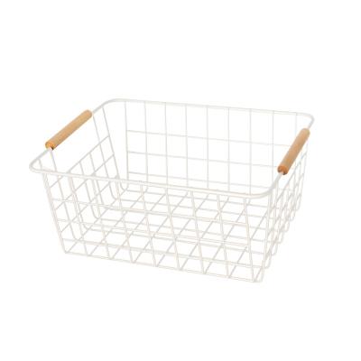 China Sustainable Home Kitchen Fruit Sundries Storage Organizer Basket Metal Wire Basket for sale