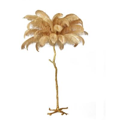 China Living room floor lamp french brass design indoor decorative bedroom living room study led ostrich feather resin floor lamp for sale