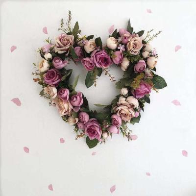 China Artificial Wreath Realistic/Long Lasting Direct Home Wedding Christmas Plant Heart Shape Flower Wreath Faux Garlands Greenery Decorative Plants for sale