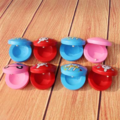 China Baby Educational Infant Wooden Round Castanets Musical Instruments Colorful Finger Castanets for sale