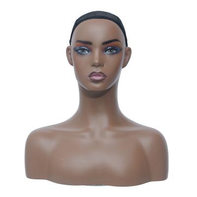 China With Wig Wholesale Realistic Female Wig Display With Shoulder Hair Makeup Fiberglass African American Mannequin Smile Human Male Head for sale