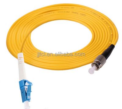 China Telecommunication Low Insertion Loss Simplex Single Mode FC UPC To LC UPC Fiber Optic Patch Cord for sale