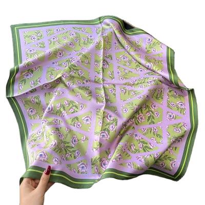 China Retro factory direct sales in stock 2022 fashion newcomer designer digital printing square custom luxury silk satin scarf for sale