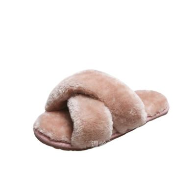 China Cushioning Luxury Custom Logo House Shoes Slippers Fur Slippers With High Quality for sale