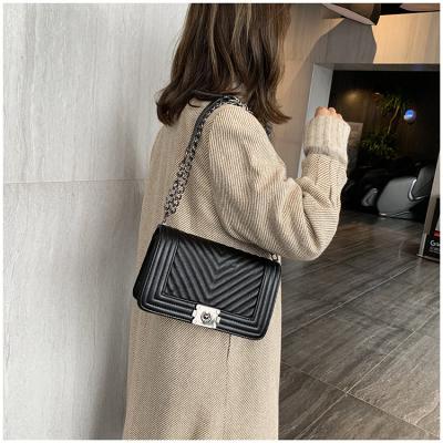 China 2021 edition of classic style classic small wind joker chain shoulder span bag small square female Korean sweet simple diagonal bag for sale