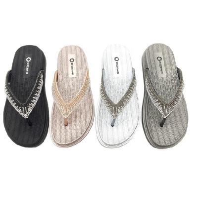 China Fashion Trend Manufactures Travel Lady Casual Shoes Straw Insole Unique Design Rhinestone Flip Flops For Outdoor Low MOQ Vacation for sale