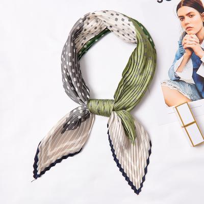 China Bright colors fashion pleated small square scarf retro hair scarf decoration silk silk twilly scarf for sale