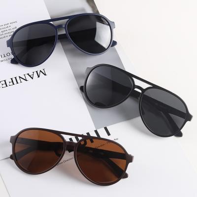 China Fashion Sunglasses 2022 Retro Classic Frame Aviation Sunglasses UV400 TAC Polarized Lens TR90 For Men Women for sale