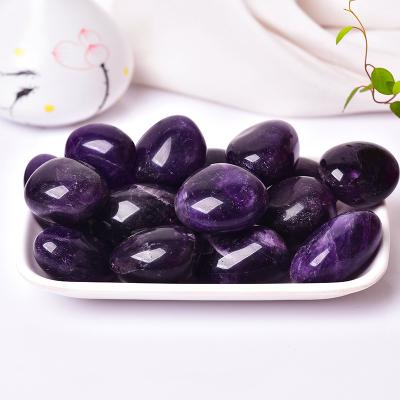 China Feng Shui Wholesale Various Natural Macrobead Polished Amethyst Healing Crystals Tumbled Stone for sale