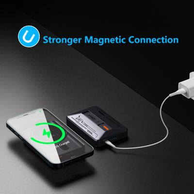 China OEM-Magnetische Powerbank Mini-kompakte Magnet Powerbank drahtlose Ladegerät zu verkaufen