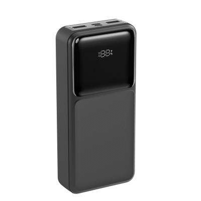 Chine Banque d'alimentation par câble portable noir 20000mAh Type C à vendre