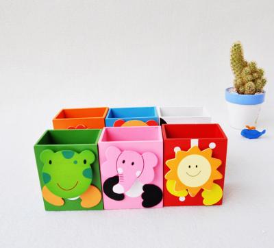 China 100% Animal Holders Pen Wooden Cartoon Pen Container Wholesale Eco-friendly for sale