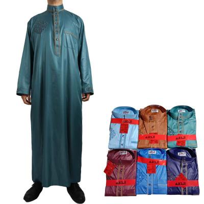 China Wholesale African Thobe Robe Mens Jubba Embroidered Islamic Clothing Embroidered Muslim Men Long Sleeve Thobe for sale