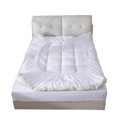 China Good Quality Home Customized Hotel Soft 100% Polyester Filling Mattress Topper With Skirt for sale