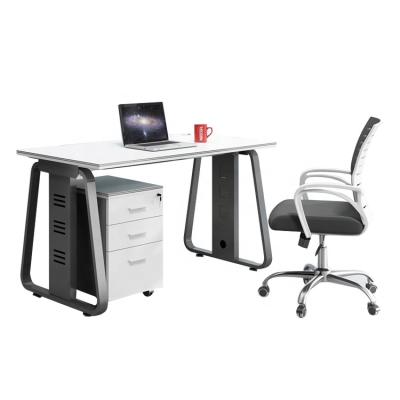 China Modern Computer Desk Table Executive CEO Office Desk Eco-friendly Office Furniture for sale