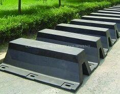 China Marine Super Arch Type Rubber Fender for sale