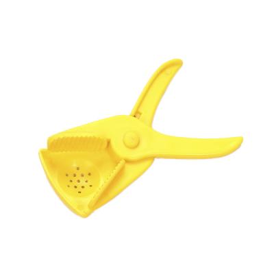 China Sustainable Manual Squeezer Metal Yellow Lemon Lime Squeezer for sale