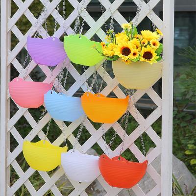 China Wholesale Breathable Drainage Garden Indoor Plant Hanging Wall Pot Hanging Flower Pot Green Plastic Colorful Big Pot Thickened High Quality for sale