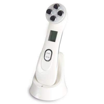 China Hot selling rf ems beauty instrument 5 in 1 RF EMS face massager with 5 LEDs en venta