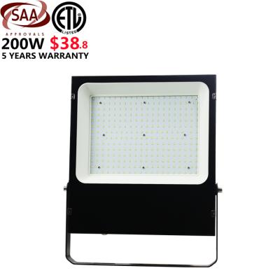 China ROAD 5 years warranty halogen replacement led light 200W smd led flood light 150lm/w flood light fixture for sale