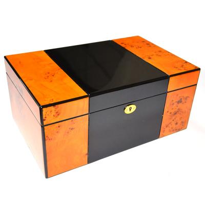 China Professional Supplier Wood Cigar Humidor Wooden Case Manufacturer Humidity Temperature for sale