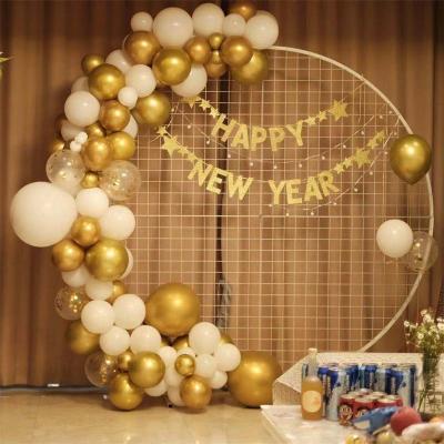 China 2M Wedding Arch Home Grid Iron Mesh Gold White DIY Grid Geometry Round Shelf Party Backdrop Mental Support for sale