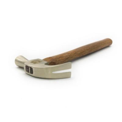 China The handle explosion-proof wooden claw hammer is used for nailing the nail and hitting the object HY1504 for sale