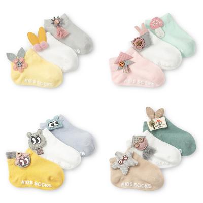 China Infant Baby Cotton Ankle Socks Anti Slip Cartoon Toddlers Wholesale Organic Cute Newborn Antibacterial Socks for sale