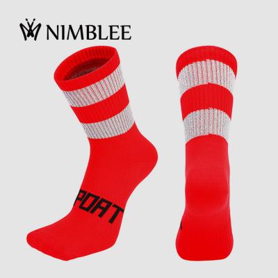 China Free sample crew fashion embroidery men's socks sports cmax custom logo sport running socks for sale