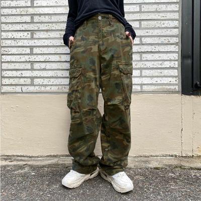 China 2022 Spring Anti-Static Fashion Casual Plus Size Pants High Waist Pocket Camouflage Loose Pants for sale