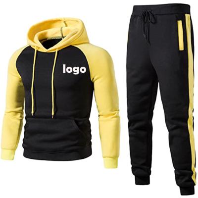 China Customized Design Anti-UV Men's Slim Fit Men's Sweatsuit / Custom Tracksuit Men's Jogging Suit for sale