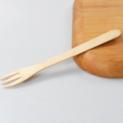 China Different Sizes Disposable And Compostable Birch Wooden Fruit Moon Cake Fork for sale